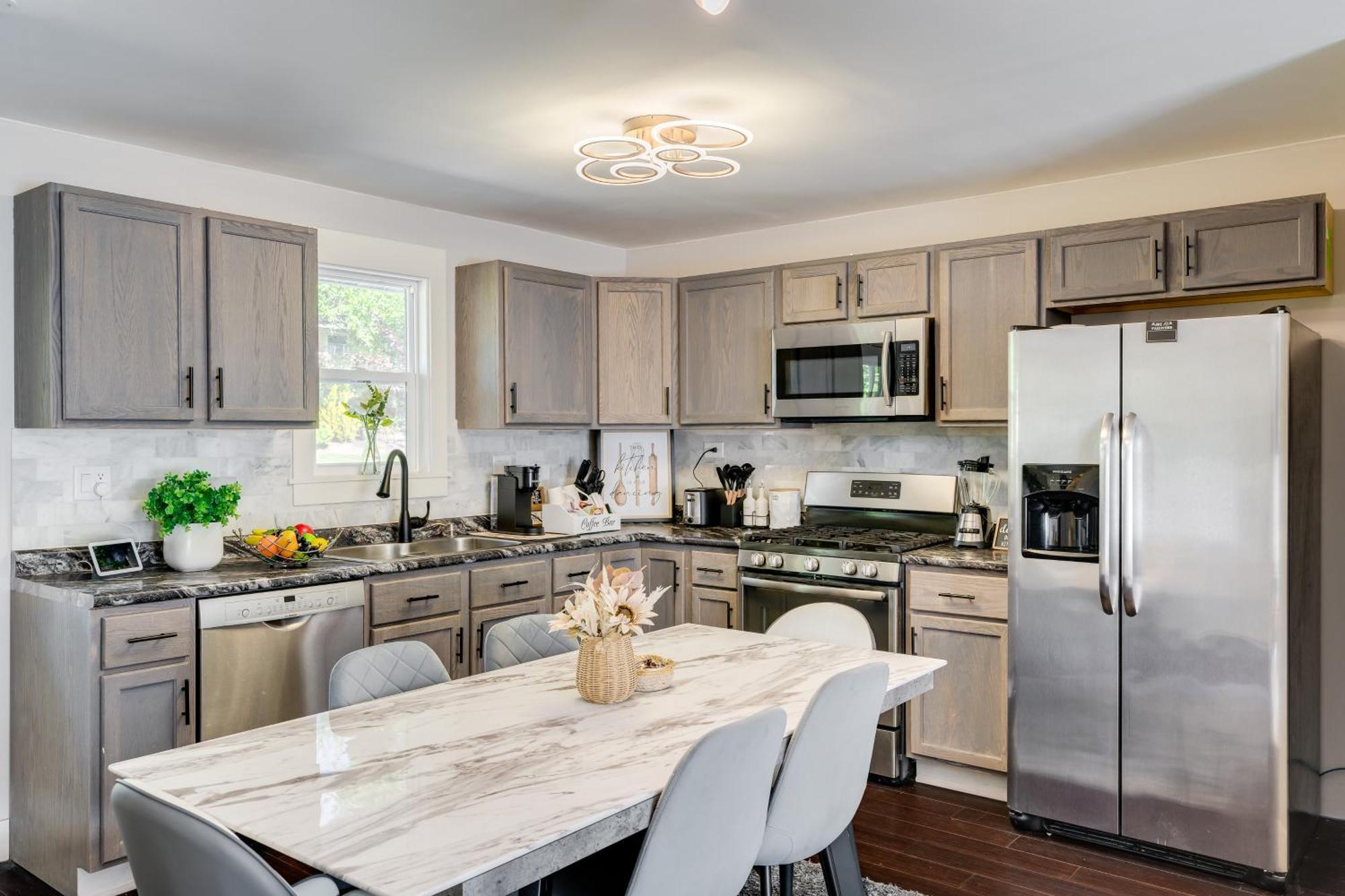 Luxury Midterm For Families, Medical And Corporate Professionals Cincy Villa